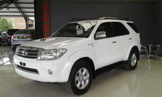 2011 TOYOTA FORTUNER 3 D4D 4X4