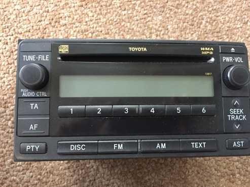 2011 Toyota Fortuner Radio