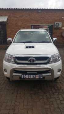 2011 Toyota Hilux D4D 3.0 AT - 78000km FSH