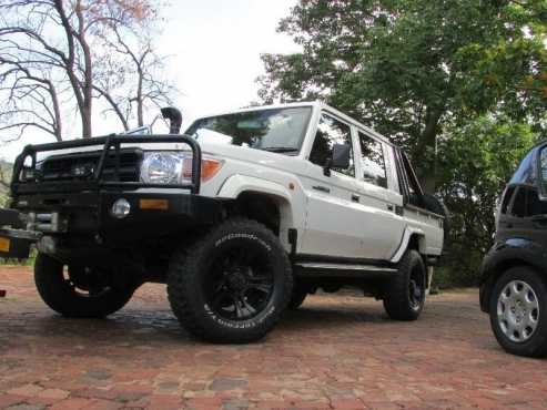 2011 Toyota Land Cruiser Double Cab