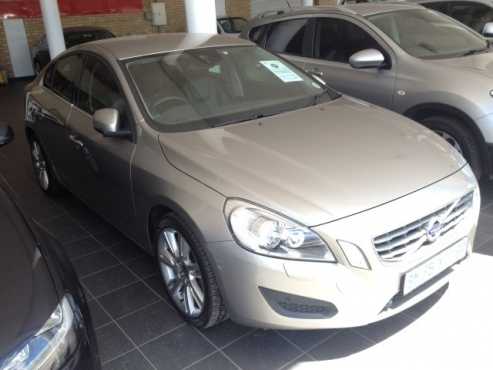 2011 Volvo S60 T3