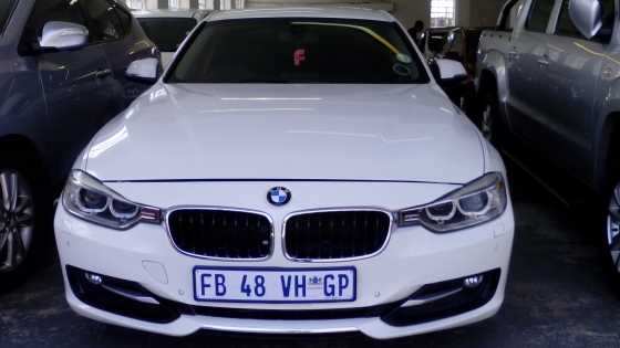 2012 bmw 320i manual  white