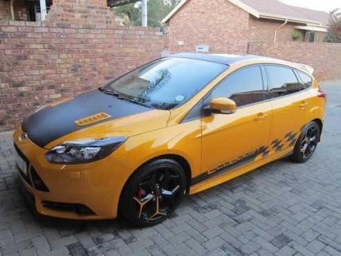 2012 Ford Focus ST 2.5 For sale.