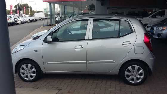 2012 Hyundai i 10 1.25 GLS Fluid Automatic 11,000 km039s