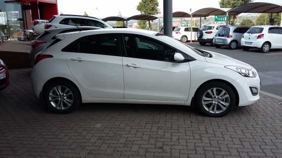 2012 Hyundai i 30 1.6 GLS Premium Auto 50,000 km039s