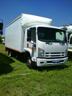 2012 ISUZU FRR 550 VOLUME BODY