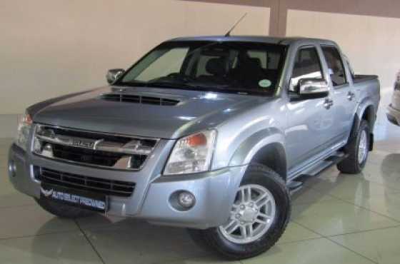 2012 Isuzu KB Series 300 D-TEQ LX Double cab Bakkie