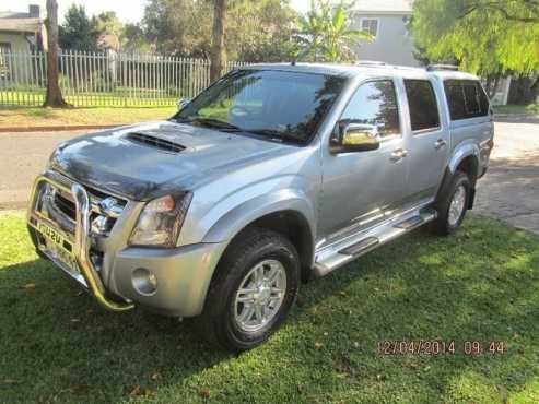 2012 Isuzu KB300 D-Teq Double Cab - Immaculate -
