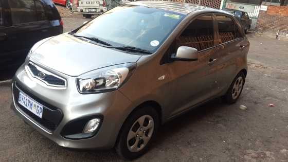 2012 KIA PICANTO R65000negotiable