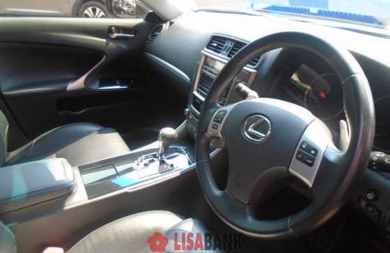 2012 LEXUS IS250 AT