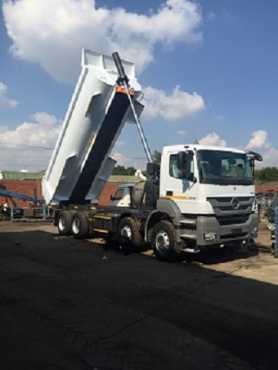 2012 Mercedes-Benz 3535 Twin steer Tipper