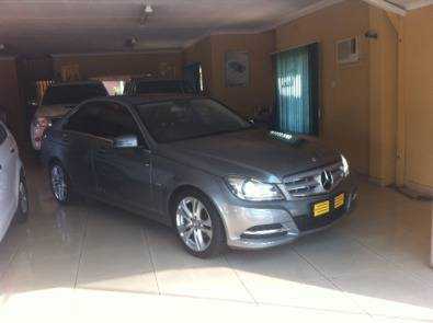 2012 MERCEDES BENZ C200 AT