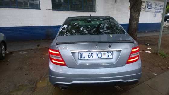 2012 Mercedes C 250 BlueEFFICIENCY Avantgarde 7G-Tronic for sale R 220000