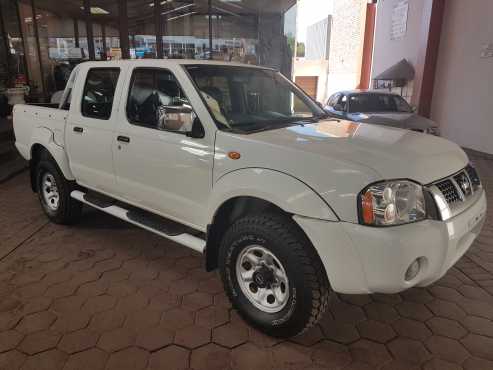 2012 Nissan Hardbody NP 300 2.4i HiRider 4X4 PU DC for sale