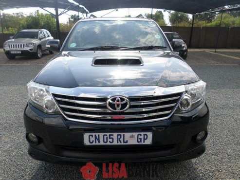 2012 Toyota Fortuner with family entertainment for sale