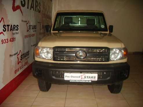 2012 Toyota Land cruiser 4.0 pick up