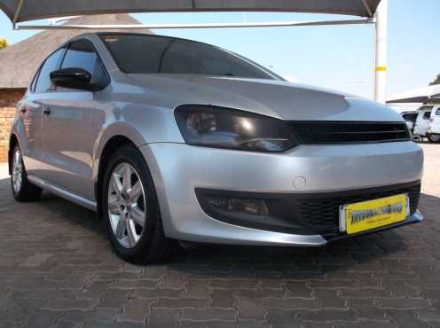 2012 VW POLO 1.4 COMFORTLINE 5DR