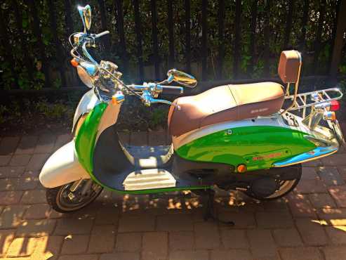 2013 Big Boy Scooter for sale (350km on the clock amp in pristine condition)