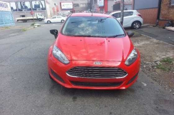 2013 ford fiesta 1.4 ambiente red