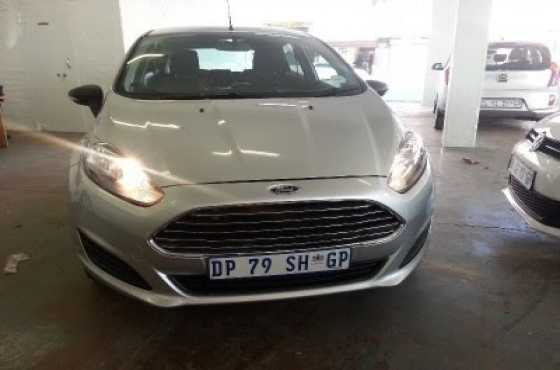 2013 ford fiesta 1.4 ambiente silver