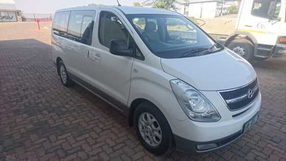 2013 HYUNDAI H-1 2.5 CRDI AT