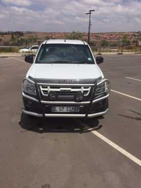 2013 ISUZU 2.5 D-TEC LE