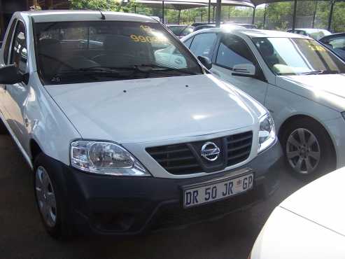 2013 Nissan NP200