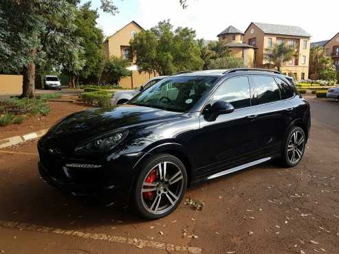 2013 PORSCHE CAYENNE GTS PDK IMMACULATE