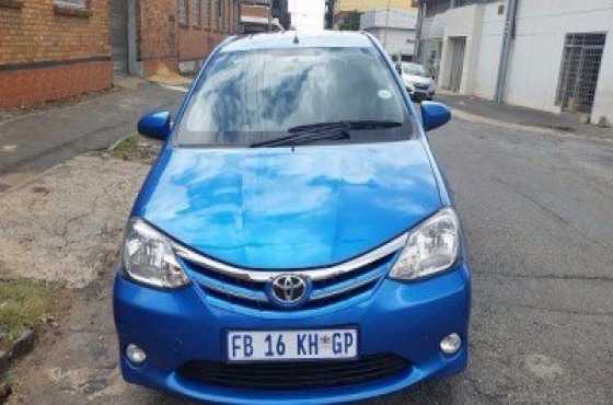 2013 toyota etios 1.5 blue