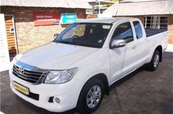 2013 TOYOTA HILUX 2.5 D-4D SRX XTRA CAB