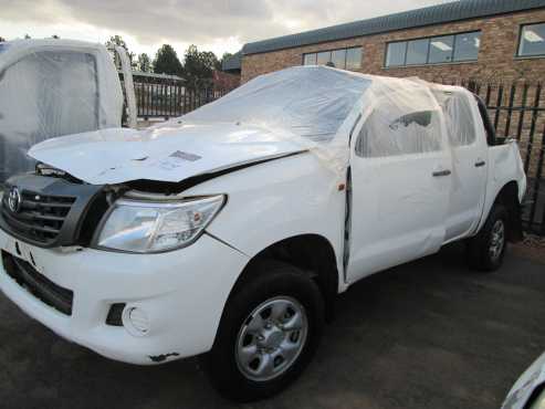 2013 TOYOTA HILUX 2.5D-4D 4X4 BOUBLE CAB