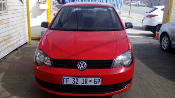 2013 volkswagen polo vivo 1.6 sedan red