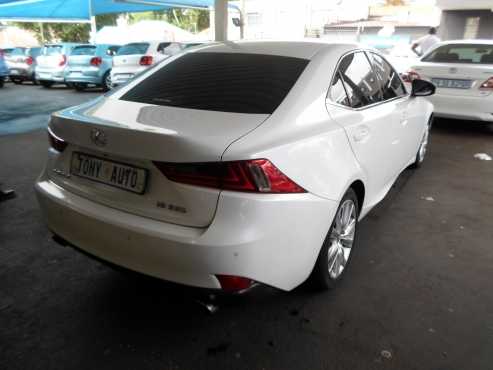 2013 White Lexus is 350 ex Automatic