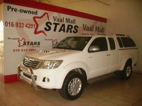 2013 White Toyota Hilux (facelift II) 3.0 D-4D Raider Xtra Cab