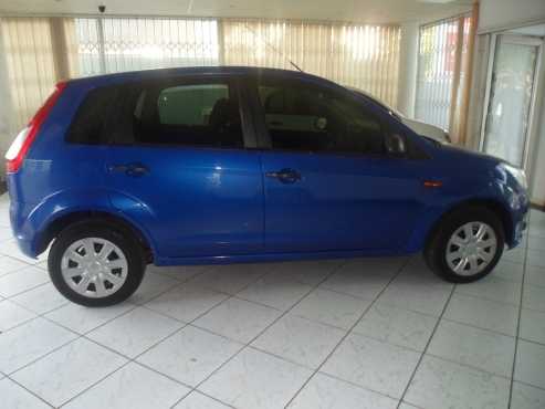 2014 Ford Figo 1.4  93000kms