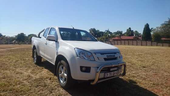 2014 Isuzu kb 250 le pu ecab