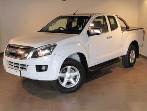 2014 Isuzu KB 300 D-Teq Ext Cab  R289 950