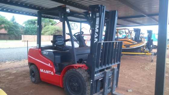 2014 manta forklift