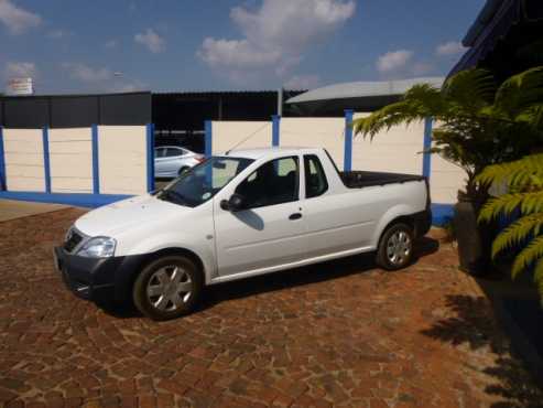 2014 Nissan Np200 1.6 ac