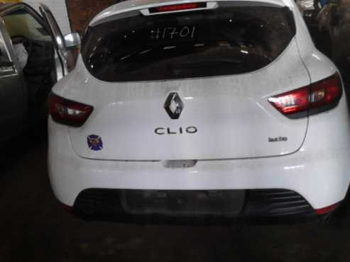 2014 Renault Clio breaking for parts