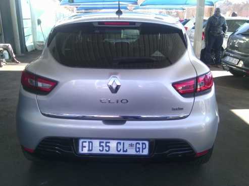 2014 Renault Clio Turbo Control Efficiency 5Doors, Factory AC, CD Player, Central Locking, Silver