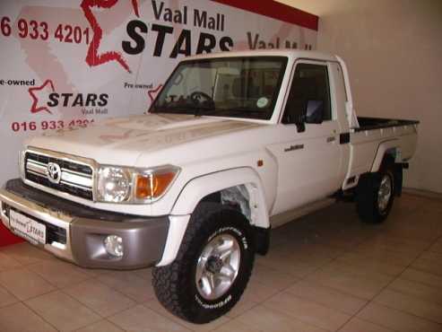 2014 Toyota Land cruiser 79 4.0 pick up