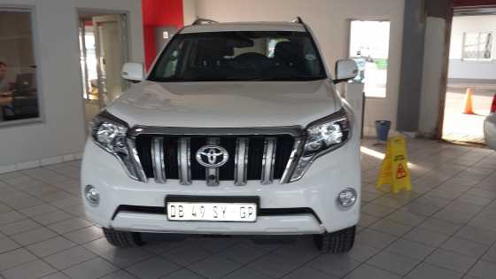 2014 Toyota Prado 3.0 VX TDI Auto . 26,000 km039s