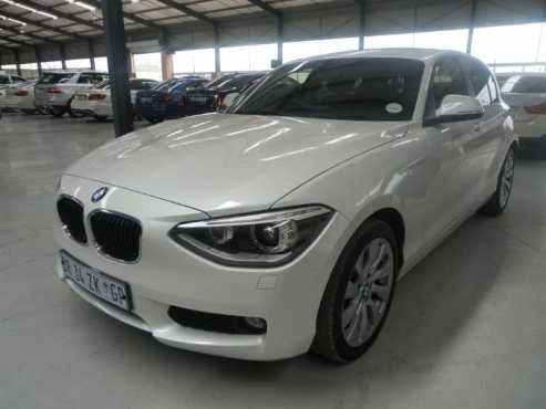 2015 BMW 120d Steptronic(23281kms)