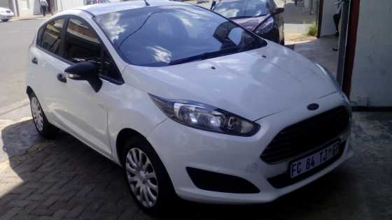 2015 ford fiesta 1.4 ambiente white