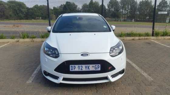 2015 FORD FOCUS 2.0 GTDi ST 3 for sale