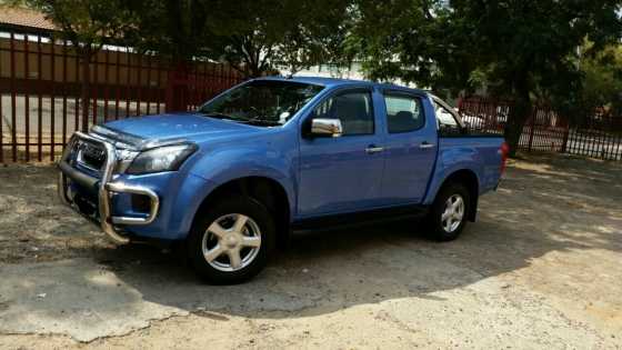 2015 Isuzu KB 300 D-TEQ LX Standert PU Dubble Cab 2x4