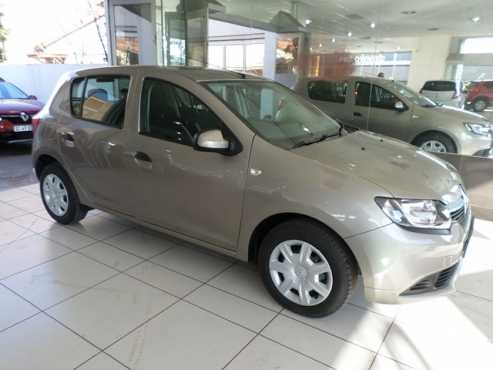 2015 Renault Sandero 900T Expression (Free SampG  Full Tank Petrol)