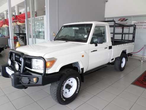 2015 Toyota Land Cruiser 79 4.0 Petrol 4x4 SC PU