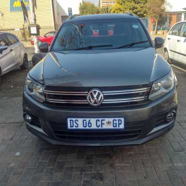 2015 Volkswagen Tiguan 1.4 TSI BMT Trend  Fun 4x2 (90kW) R 205,000